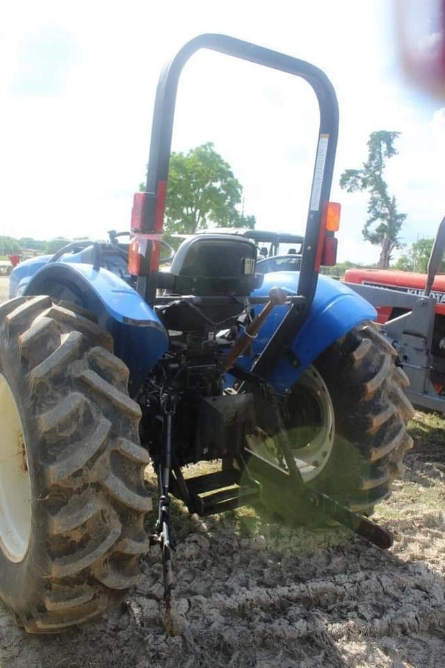 Image of New Holland TT60A equipment image 4