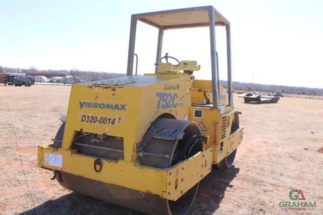 Image of Vibromax 752C equipment image 3