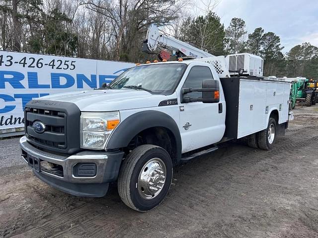 Image of Ford F-550 equipment image 1