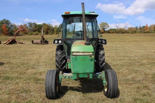 Image of John Deere 2755 equipment image 2