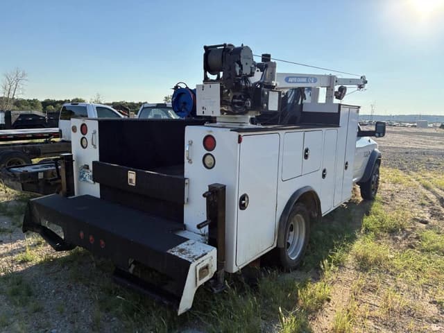 Image of Dodge Ram 5500HD equipment image 2