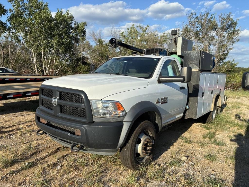 2018 Dodge Ram 5500HD Equipment Image0