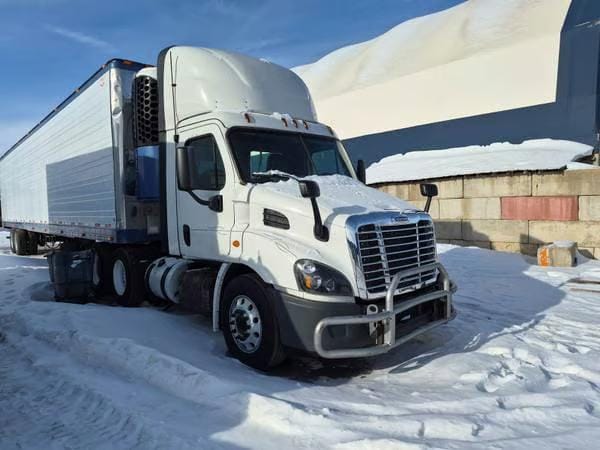 2018 Freightliner Cascadia 113 Equipment Image0