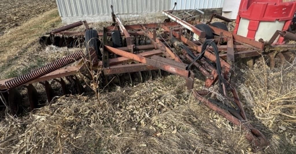 Image of International Harvester 370 Image 0