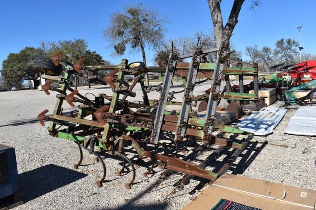 Image of John Deere 960 equipment image 2