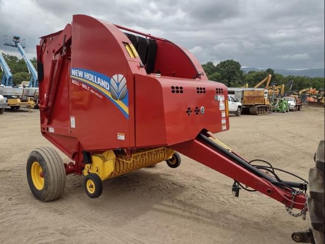 Image of New Holland RB450 equipment image 3