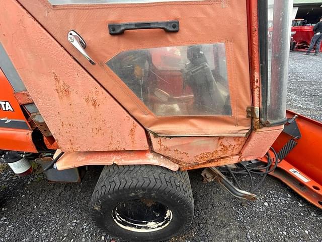 Image of Kubota F3060 equipment image 4