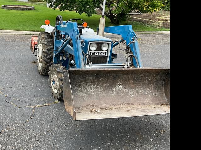 Image of Ford 1500 equipment image 1