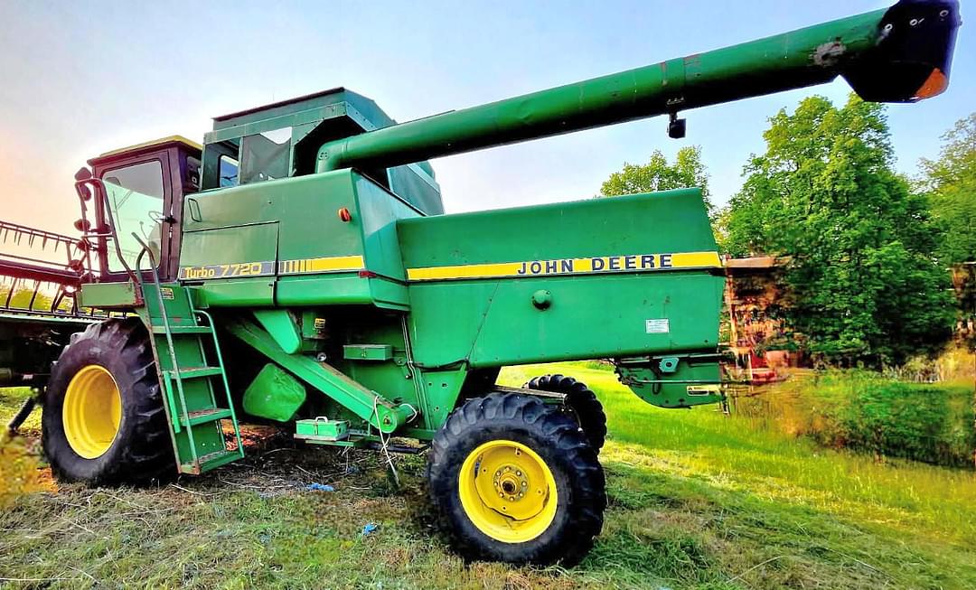 Image of John Deere 7720 Primary image