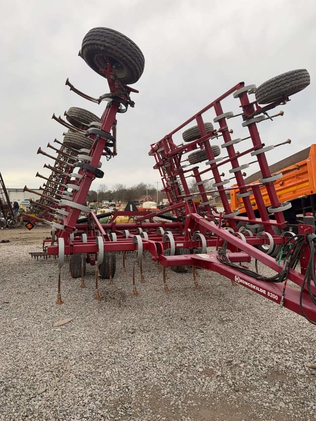 Image of Kongskilde 8200 equipment image 1