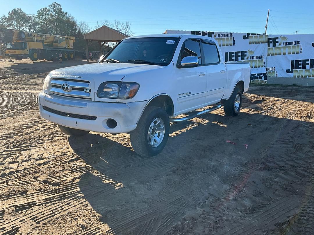 Image of Toyota Tundra SR5 Primary image