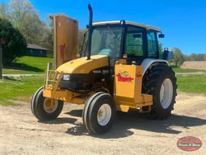 1997 New Holland 6635 Image
