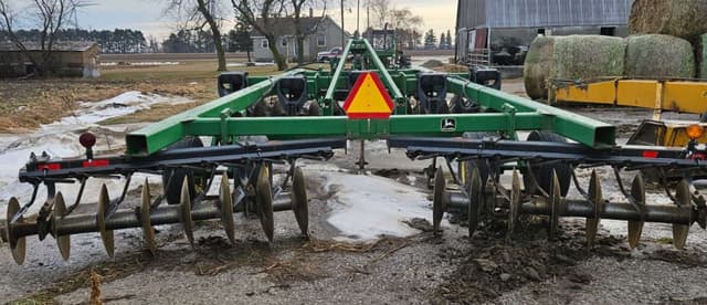 Image of John Deere 510 equipment image 3