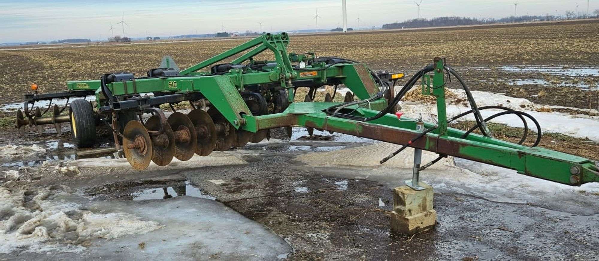 John Deere 510 Equipment Image0