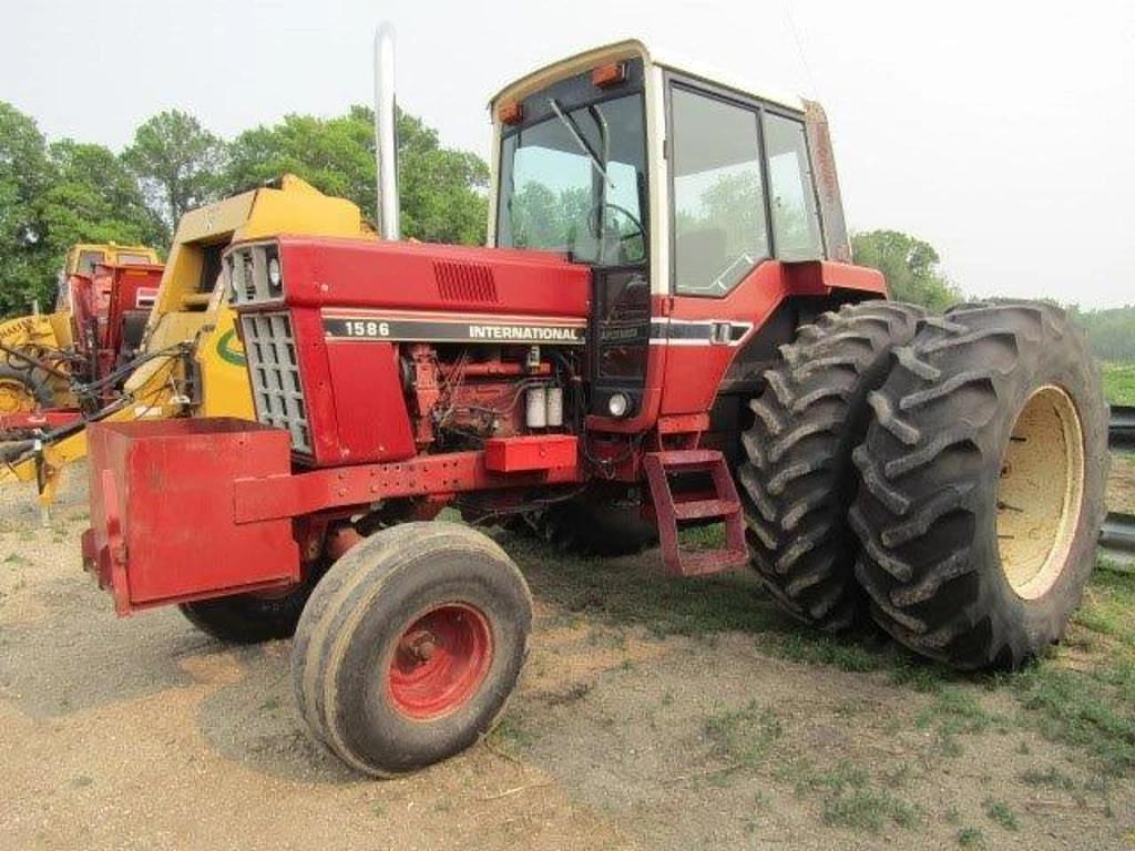 Image of International Harvester 1586 Primary image