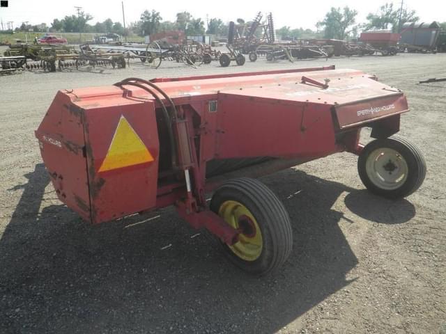 Image of New Holland 474 equipment image 4