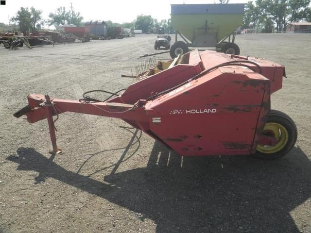 Image of New Holland 474 equipment image 3