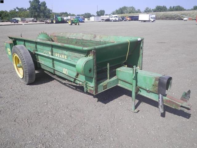 Image of John Deere 540 equipment image 1