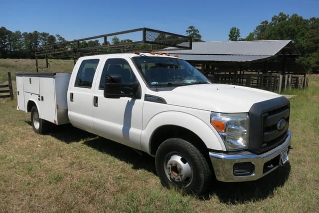 Image of Ford F-350 equipment image 1
