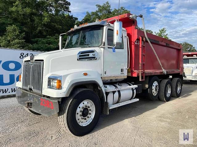 Image of Western Star 4700SF equipment image 1