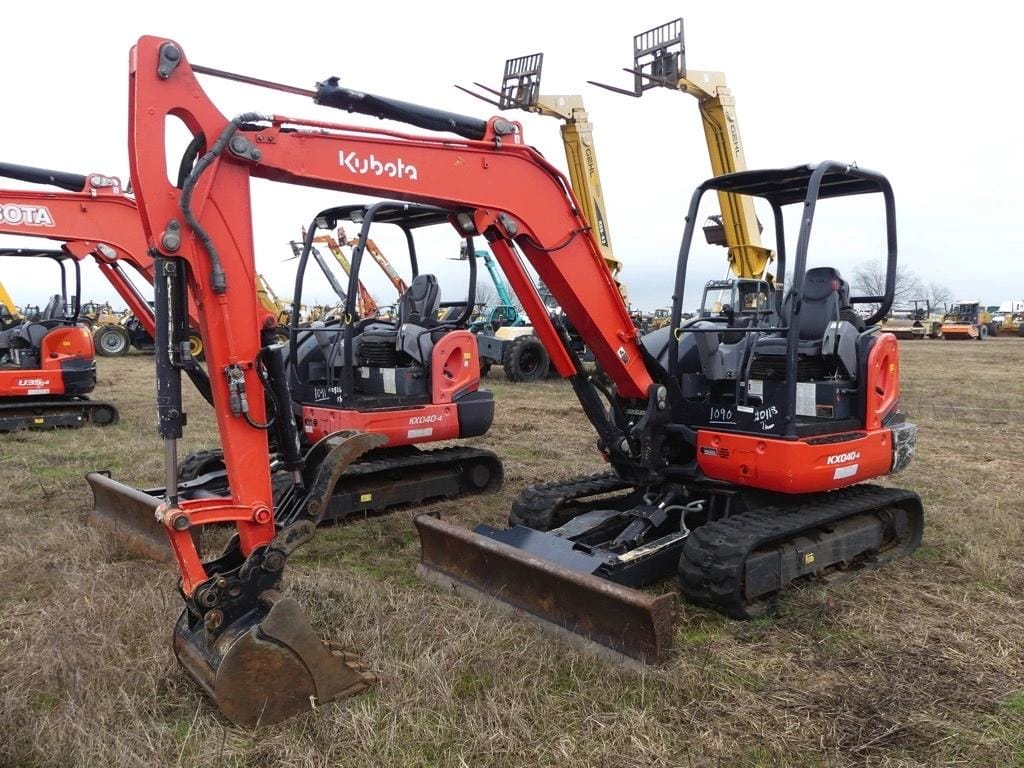 2022 Kubota KX040-4R1T Equipment Image0
