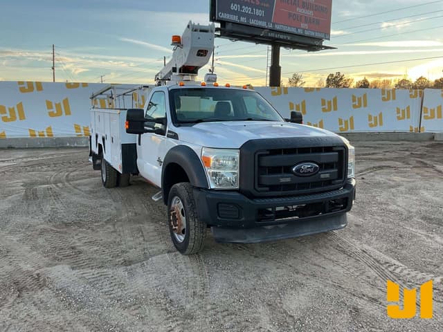 Image of Ford F-450 equipment image 2