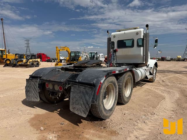 Image of Kenworth T800 equipment image 4