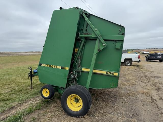 Image of John Deere 535 equipment image 1