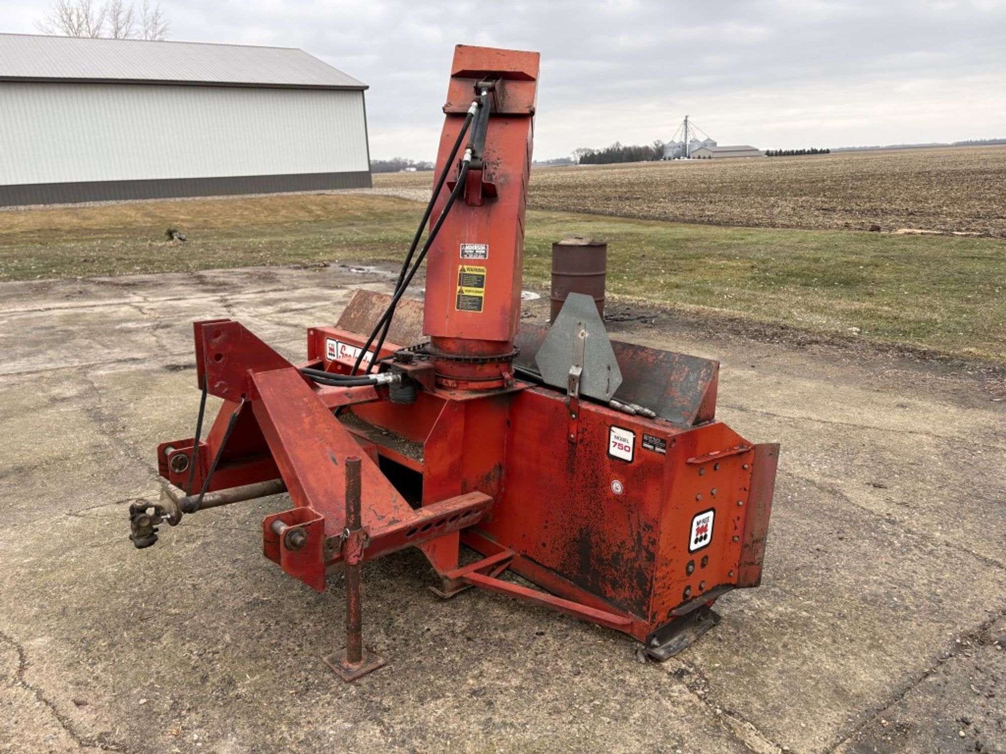 McKee Snolander 720 Equipment Image0