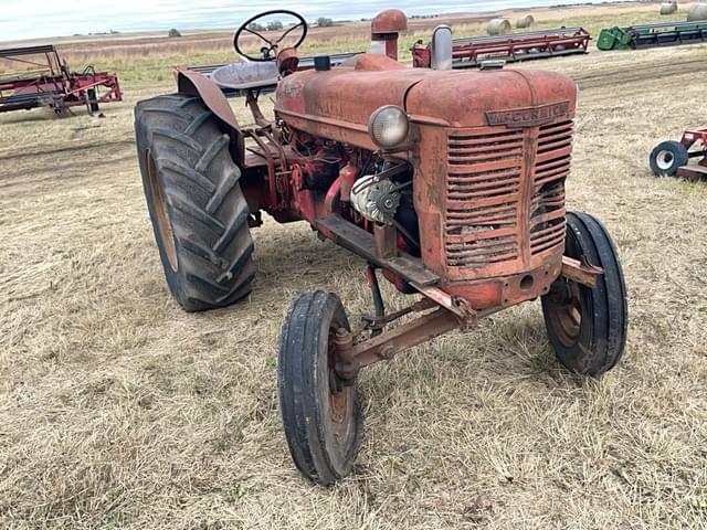 Image of McCormick-Deering W-4 equipment image 1
