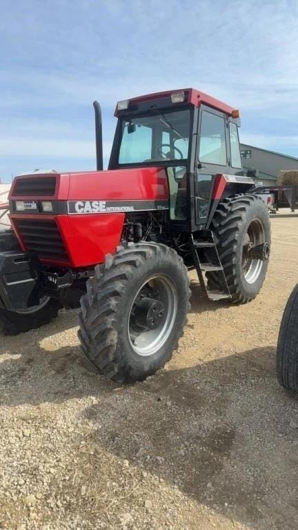 100 to 174 HP Tractors image