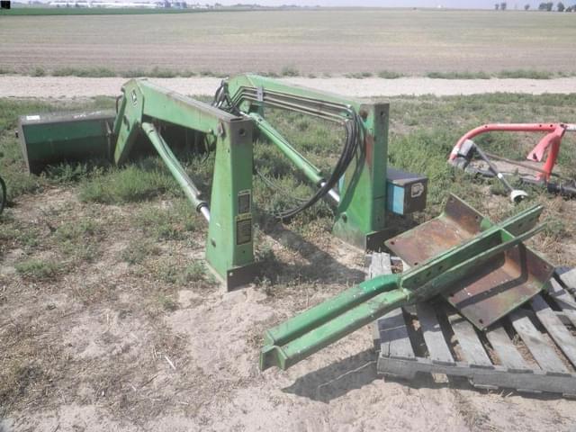Image of John Deere 158 equipment image 3