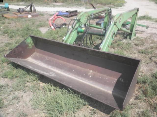 Image of John Deere 158 equipment image 1