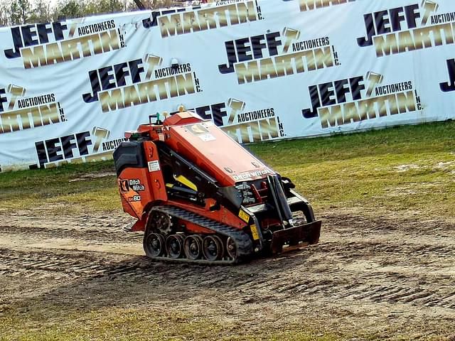 Image of Ditch Witch SK800 equipment image 2