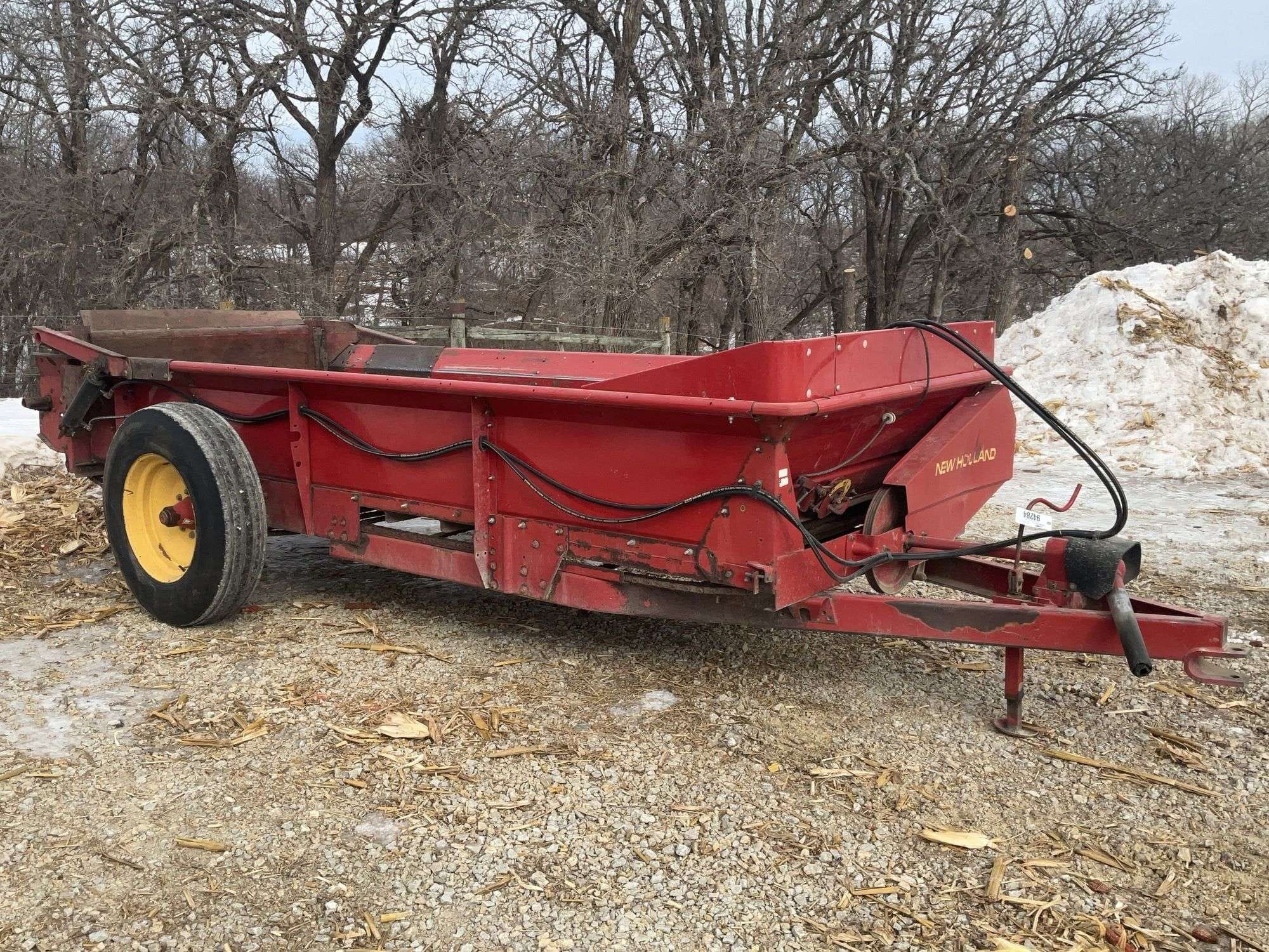 New Holland 165 Equipment Image0