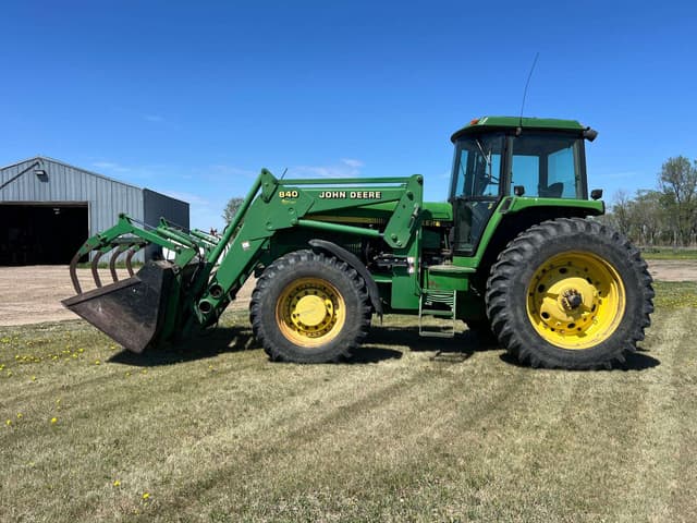 Image of John Deere 4760 equipment image 1