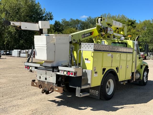 Image of International 4300 SBA equipment image 4