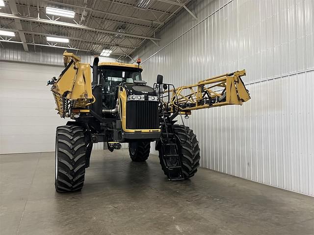 Image of RoGator RG1100C equipment image 4