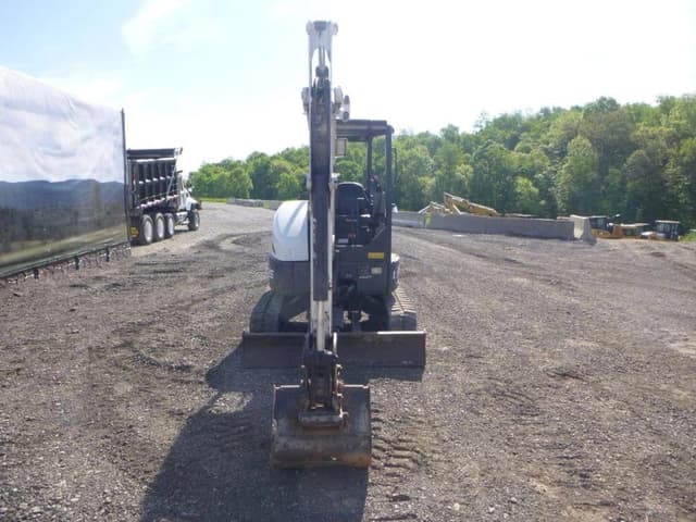 Image of Bobcat E35 equipment image 1