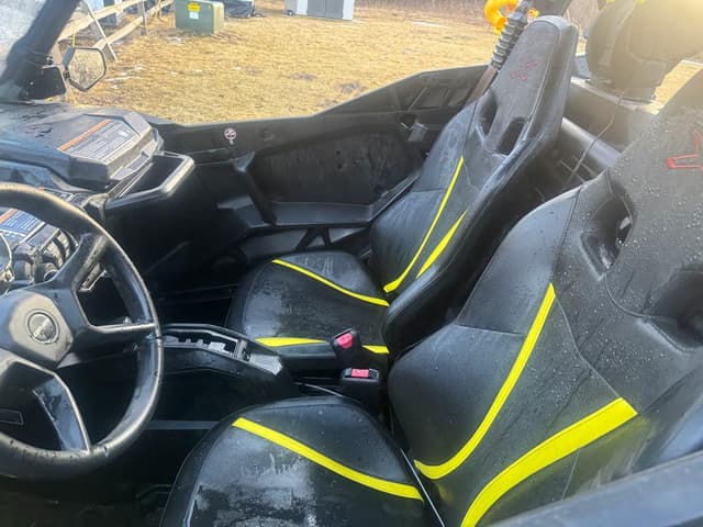Image of Can-Am Maverick XMR equipment image 4