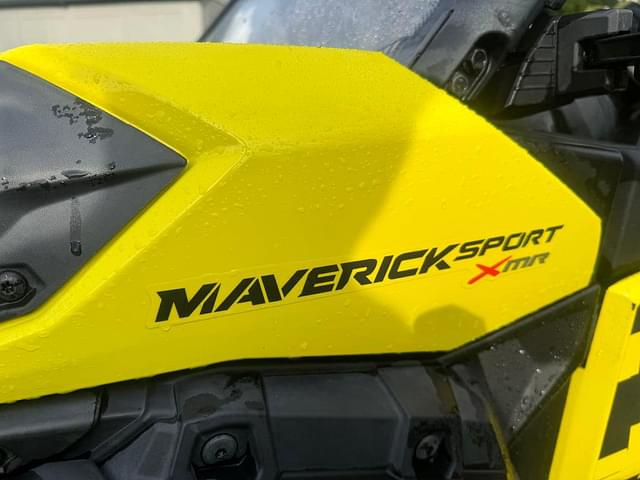 Image of Can-Am Maverick 1000 XMR UTV equipment image 3