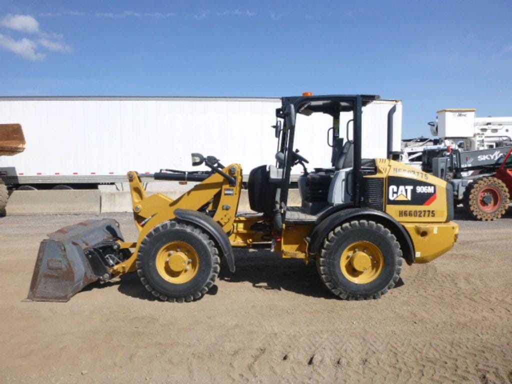 Main image Caterpillar 906M