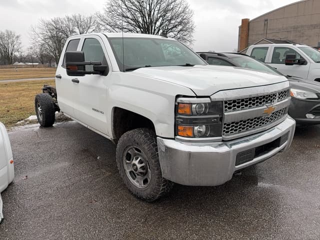 Image of Chevrolet 2500 equipment image 1