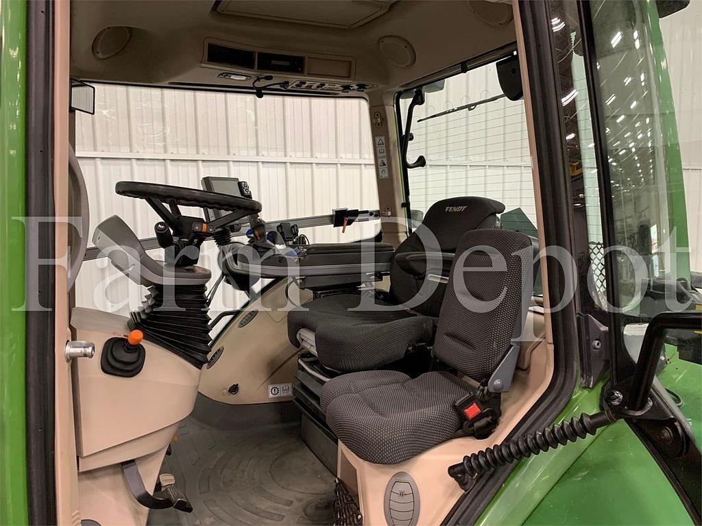 Image of Fendt 1046 Vario Image 1