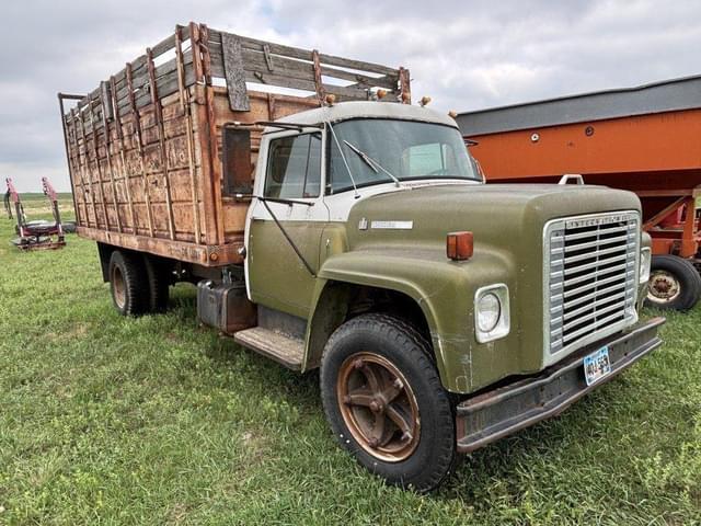 Image of International Loadstar 1600 equipment image 2