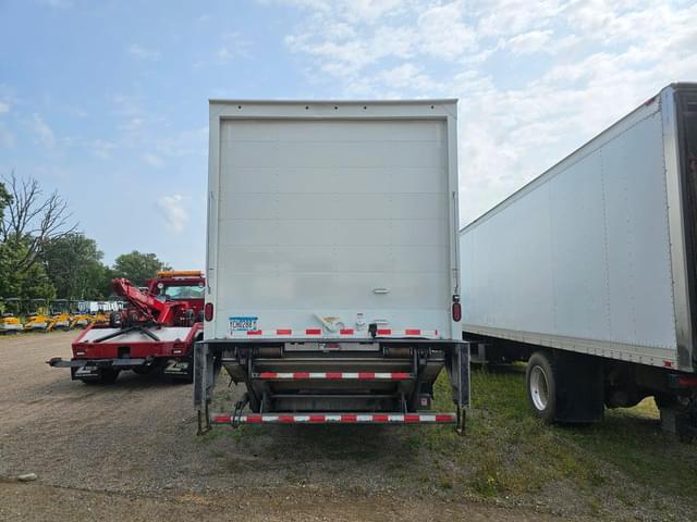 Image of International 4300 SBA equipment image 4