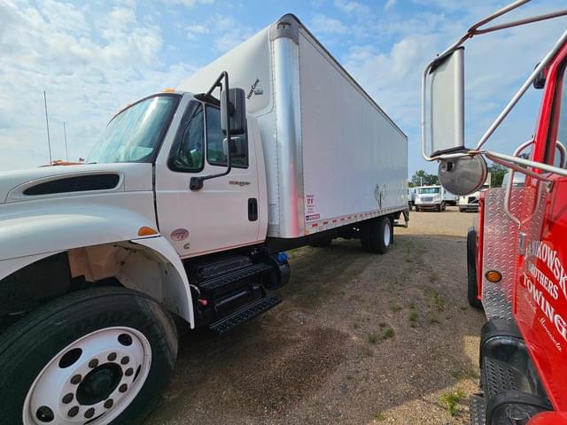 Image of International 4300 SBA equipment image 1