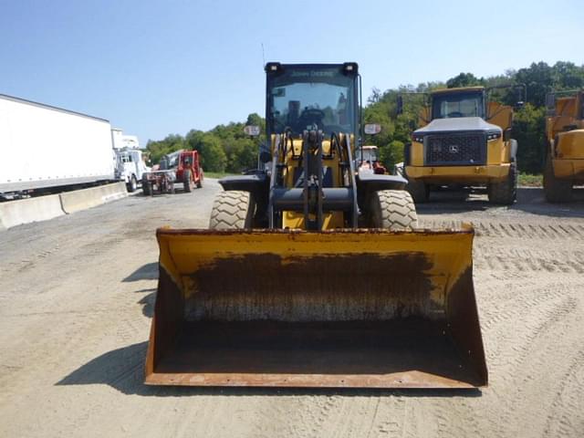 Image of John Deere 344L equipment image 1