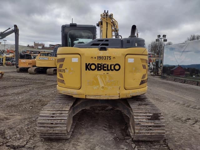 Image of Kobelco SK140SRLC-5 equipment image 3