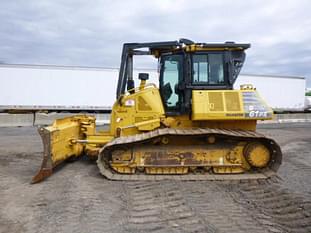 2019 Komatsu D61PX-24 Equipment Image0